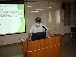小澤事務局次長が発電実績と意義を説明